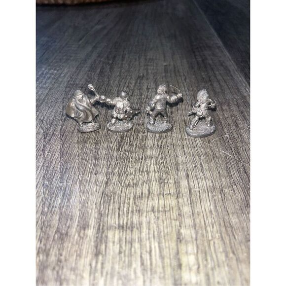 Lot of 4 1983 TSR Pewter figured Dungeons&Dragons - Picture 8 of 8